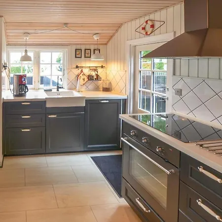 Stunning Home In Nyborg With House Sea View Casa vacanze